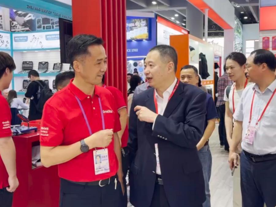 1729471106563540991F.jpg 222.jpg